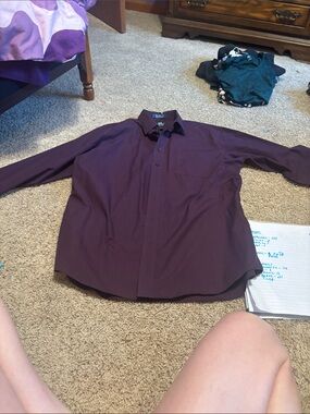 Stafford Men's Long-Sleeve Dress Shirt in Plum